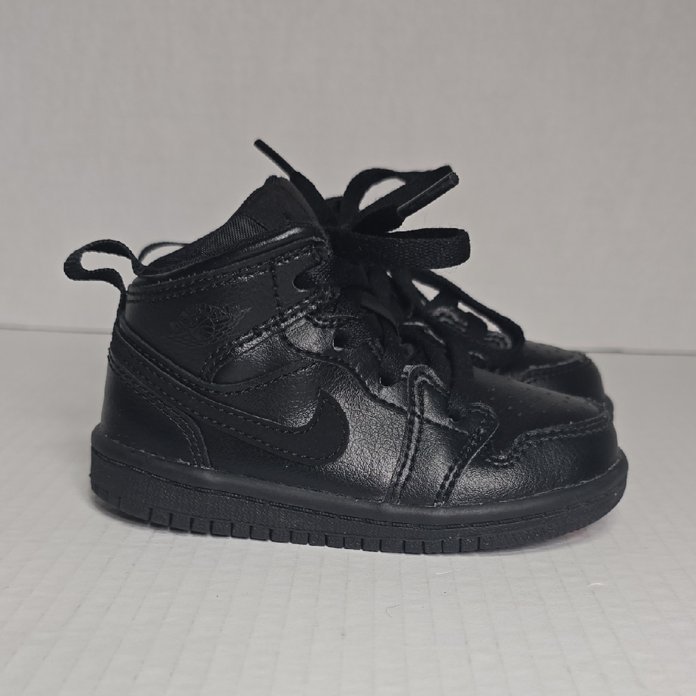 Kids Nike Jordan 1 Retro Mid Infant Black Sneakers High-Top Lace-Up Size 6c